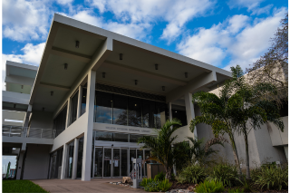 Front entrance of Nelson Poynter Memorial Library in daytime