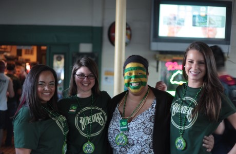 Students wearing the colors and shirts of the Tampa Bay Rowdies