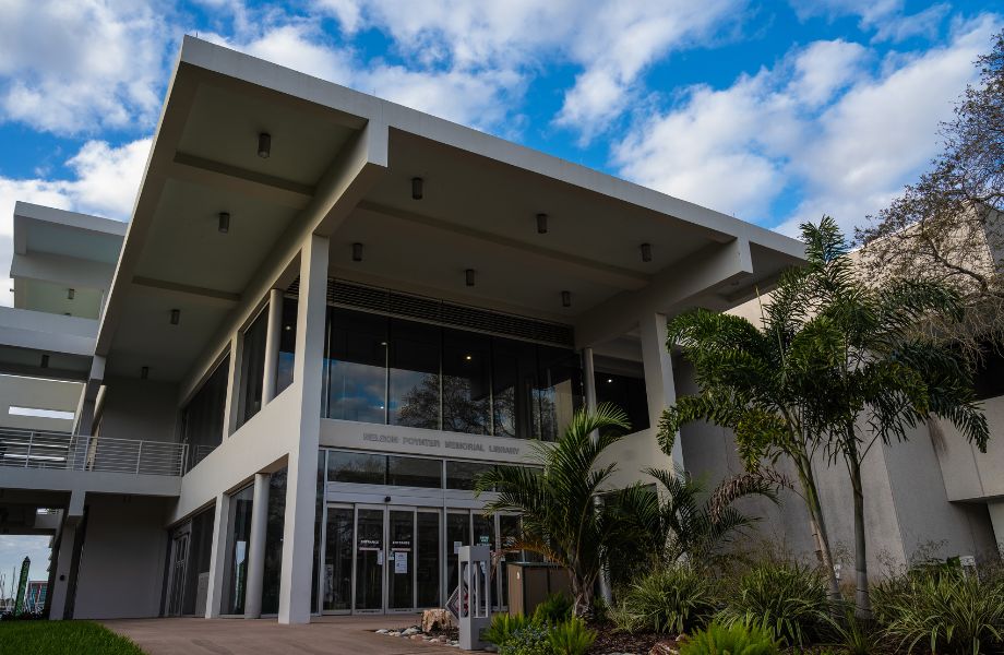 The Nelson Poynter Memorial Library 