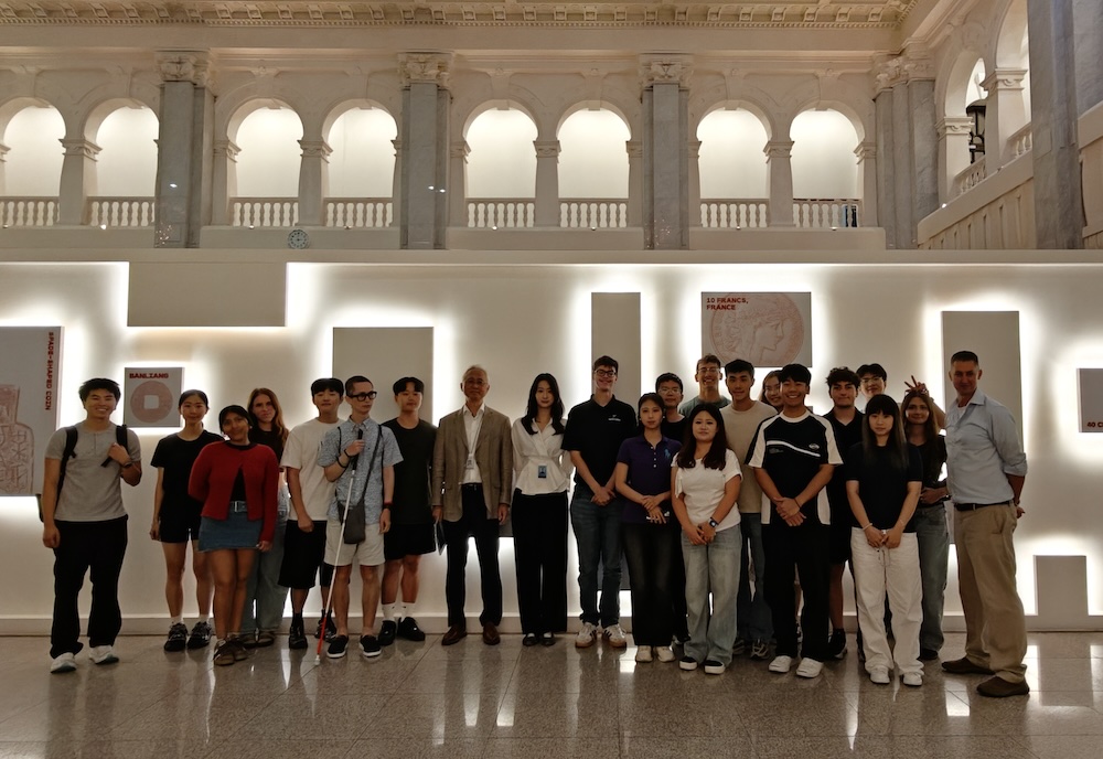 Class field trip in South Korea.