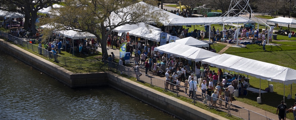 Large crowds at Science Fest
