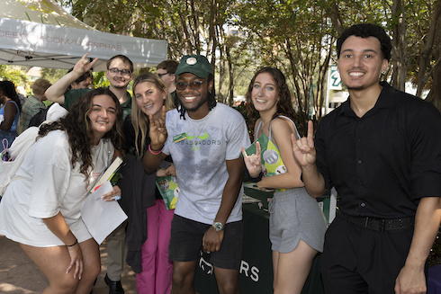 Students at USF St. Petersburg Get on Board Day 2023