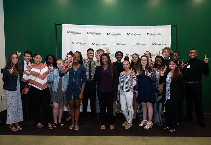 a group of students who attended the banquet