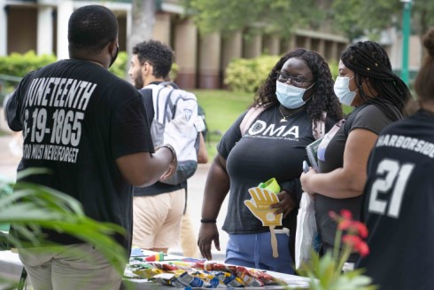 Students from the Office of Multicultural Affairs on the USF St. Petersburg campus